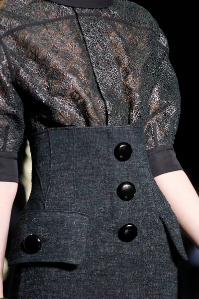Look 65